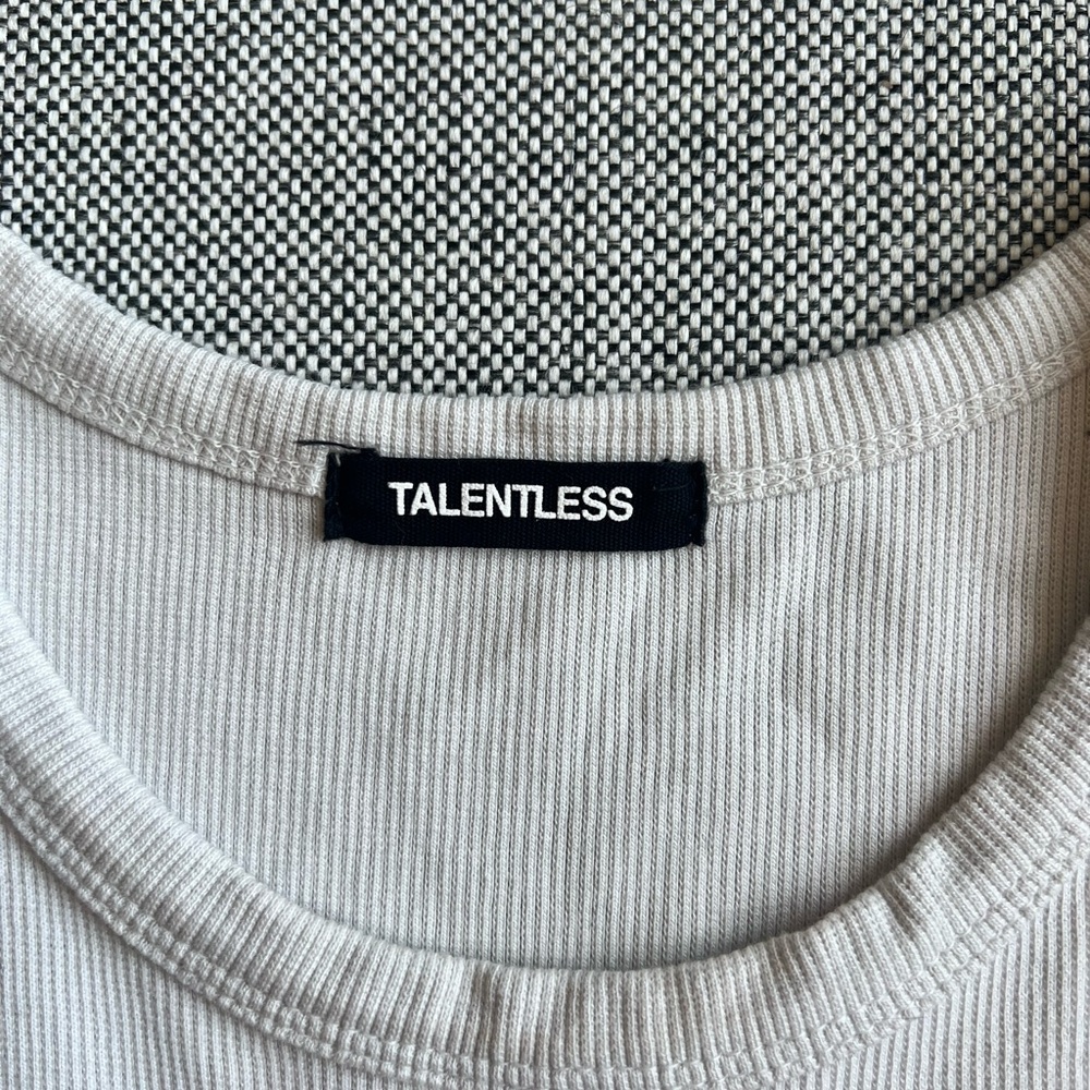 Talentless Rib High Neck Contour Cropped Tank - Picture 3 of 3